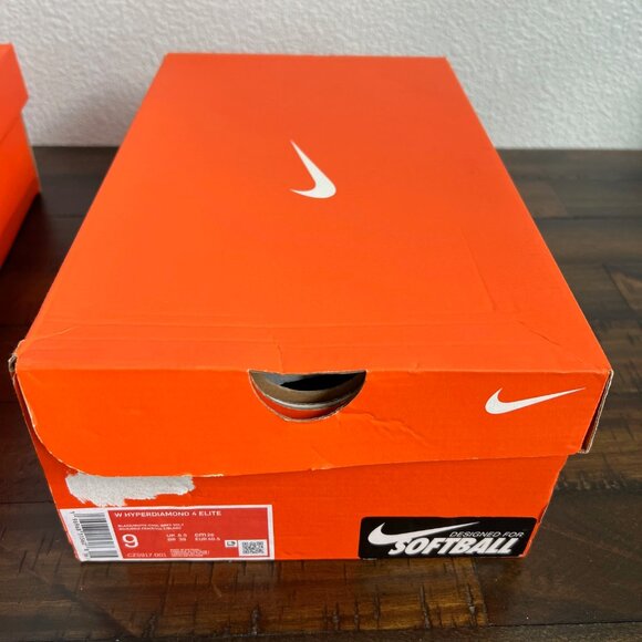 Nike Women's Hyper Diamond 4 Elite Softball Cleats NWOT Size 9 - Picture 4 of 5